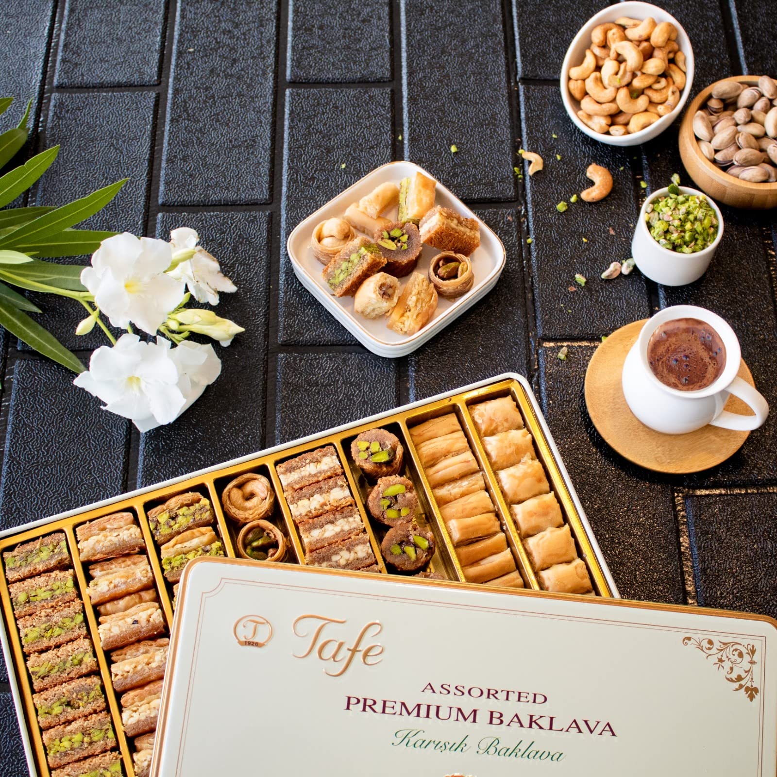 Amazon.com: Premium Baklava Assorted Sweet Dessert Holiday Gift